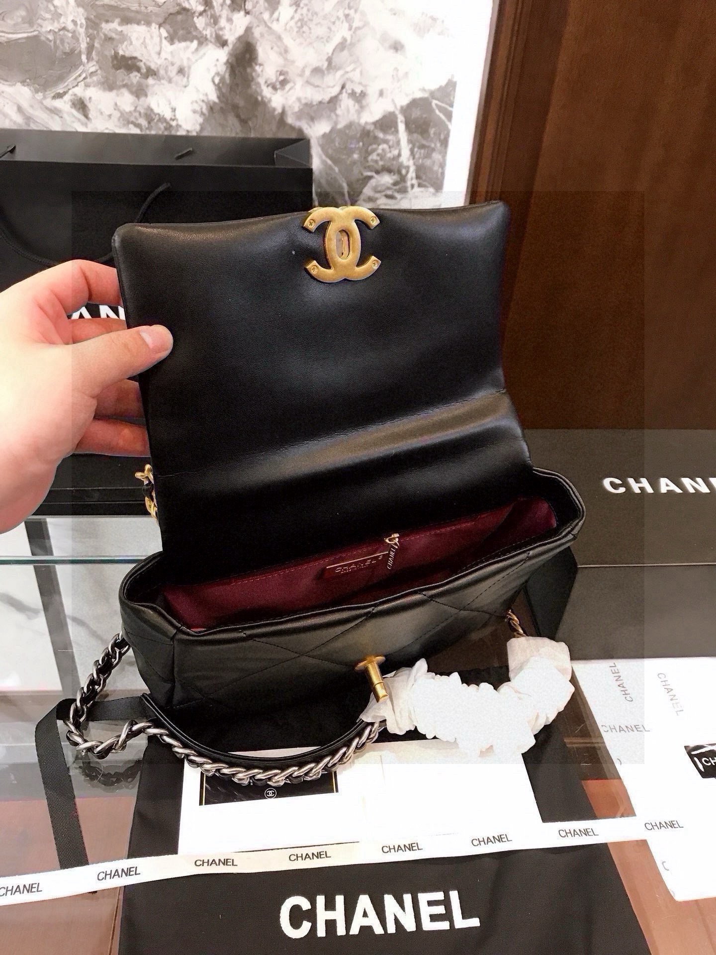 תיק של שנאל מעור – תמונה 5